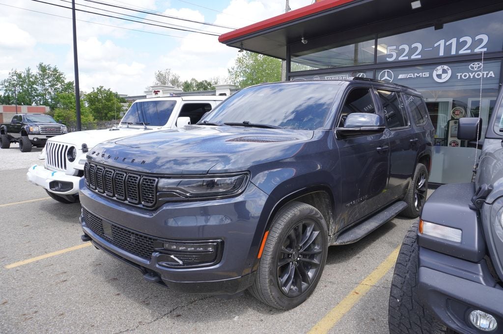2022 Jeep Wagoneer Series II Carbide 4WD's photo
