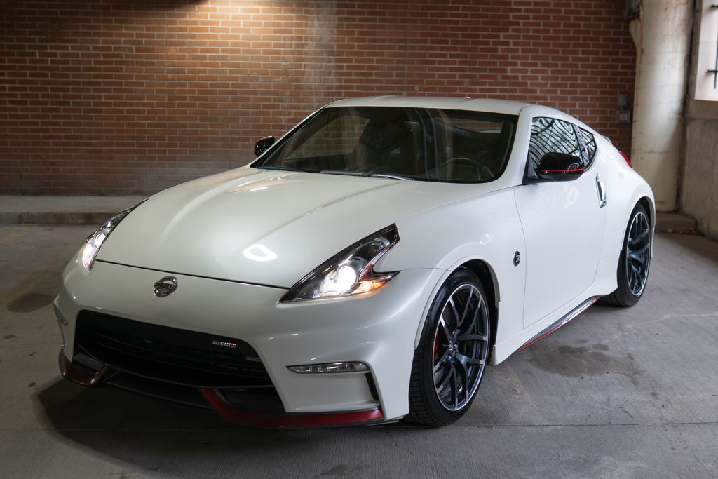 2017 Nissan 370Z Nismo Tech photo 3