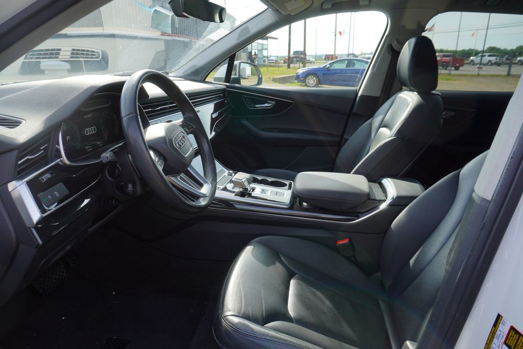 2021 Audi Q7 Premium Plus 55 photo 2