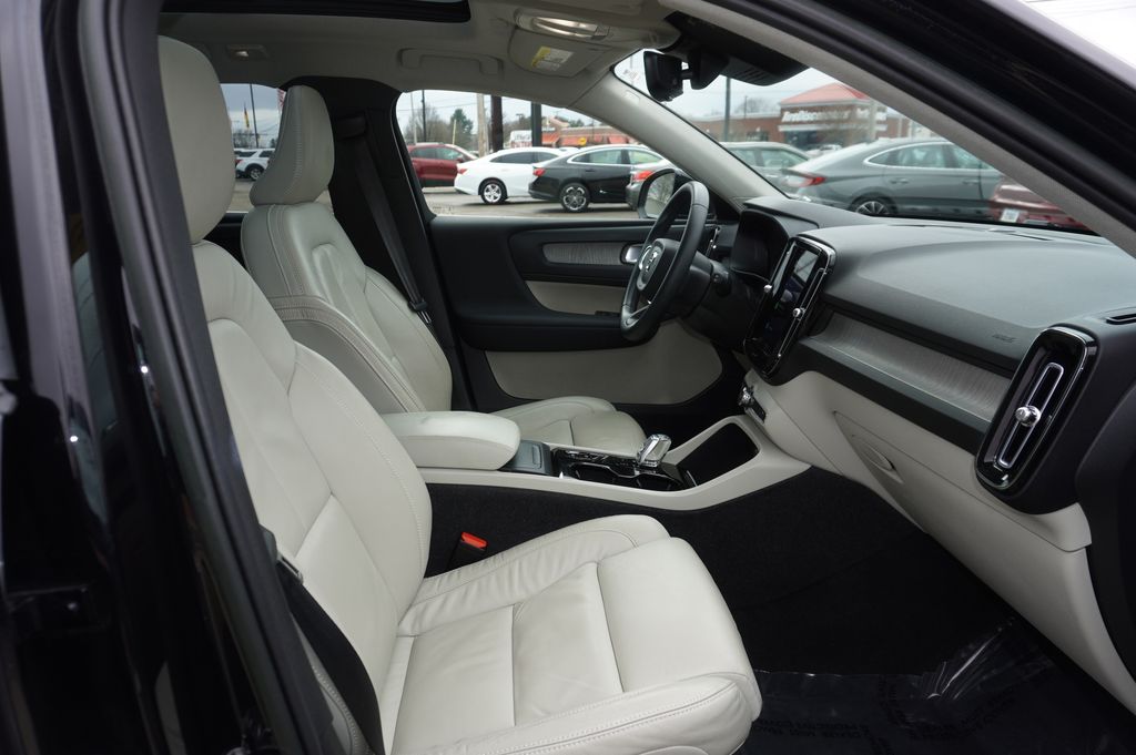 used 2023 Volvo XC40 car, priced at $22,421