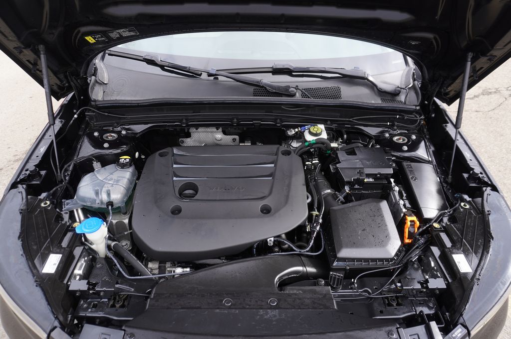 used 2023 Volvo XC40 car, priced at $22,421