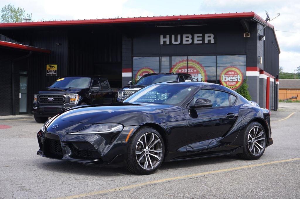 2023 Toyota Supra 2.0's photo