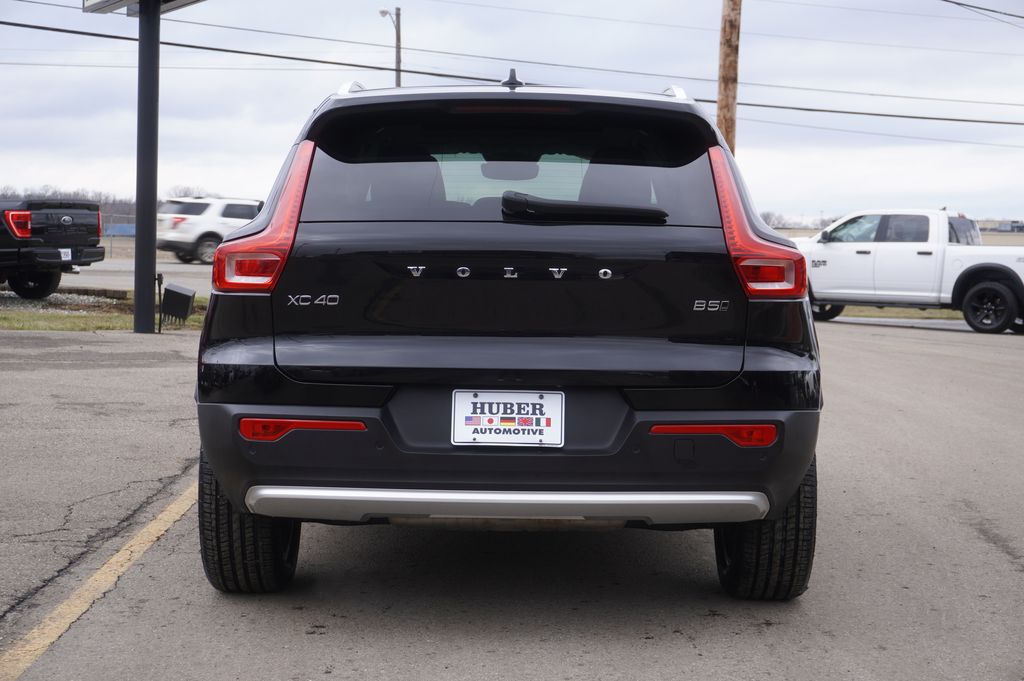 used 2023 Volvo XC40 car, priced at $22,421