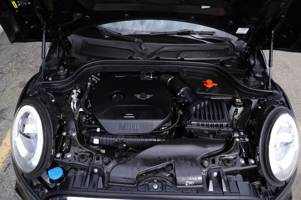 used 2018 MINI Hardtop 4 Door car, priced at $13,877