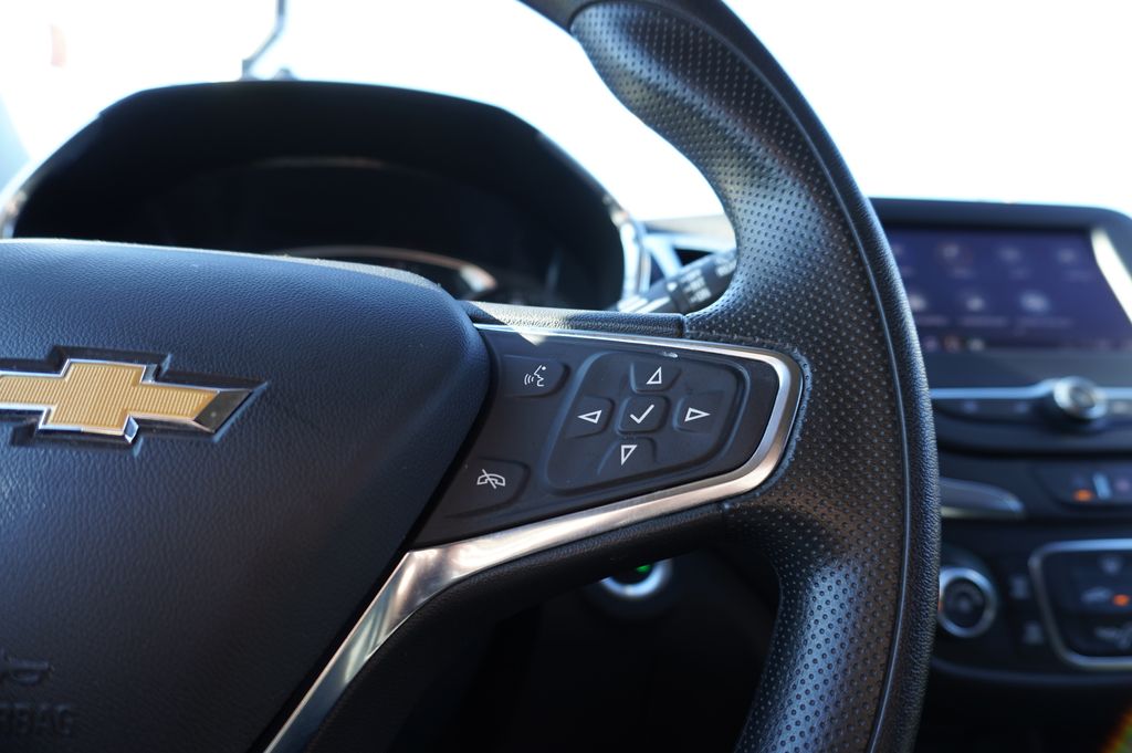 used 2023 Chevrolet Equinox car, priced at $17,666