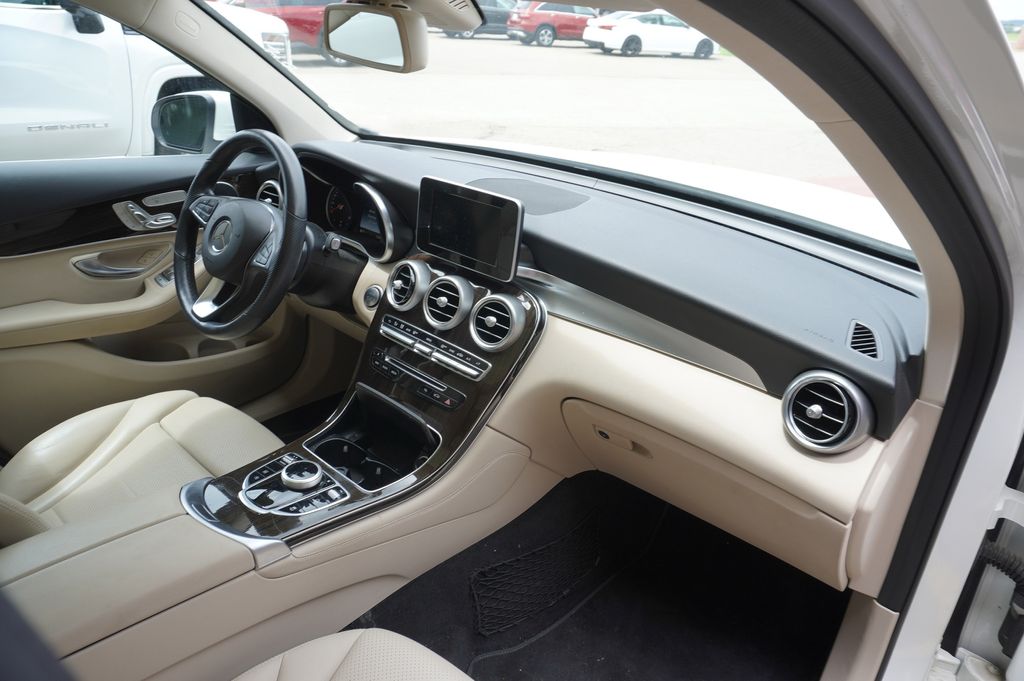 used 2019 Mercedes-Benz GLC 300 car, priced at $22,010