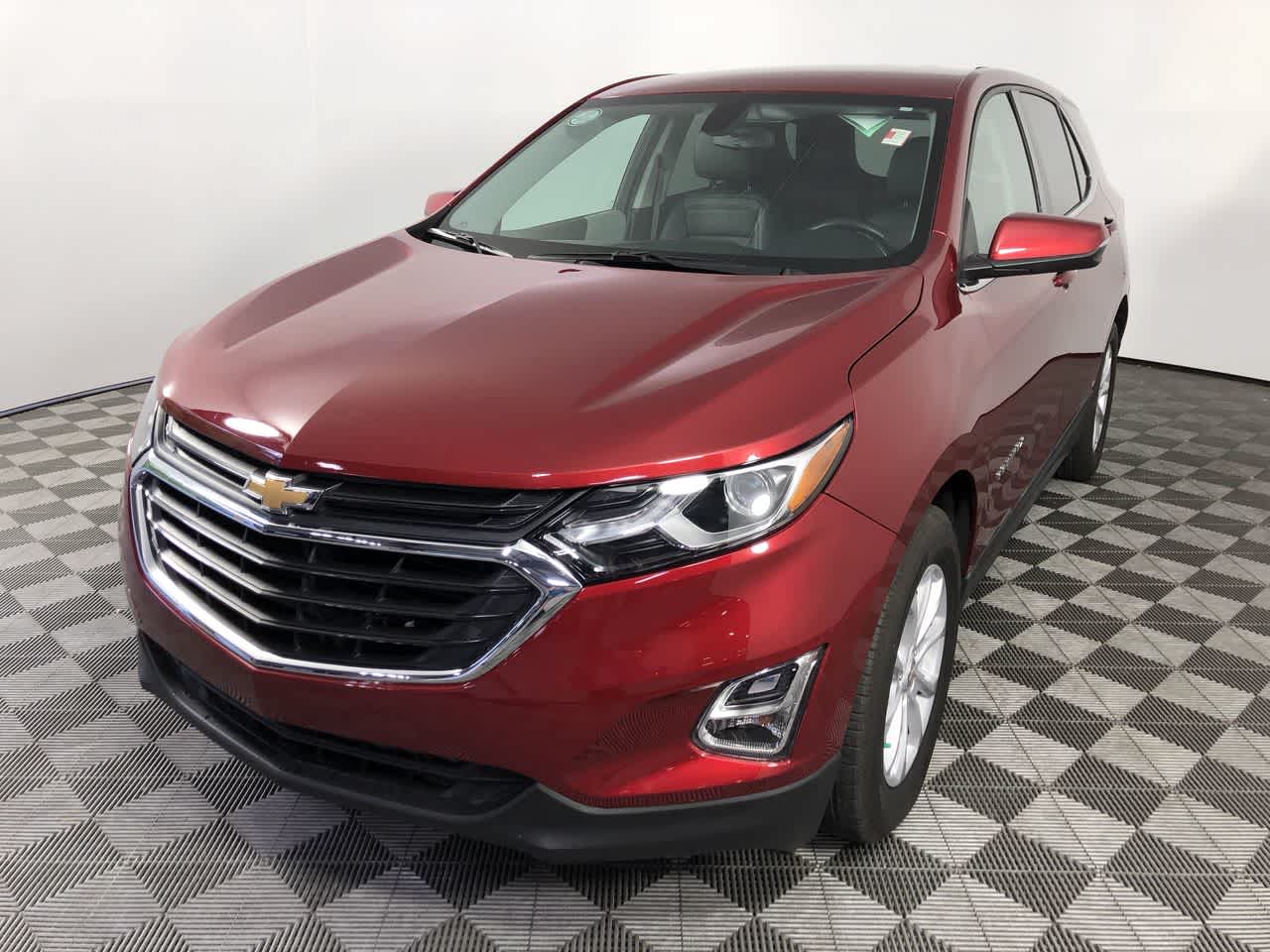 2018 Chevrolet Equinox LT photo 3