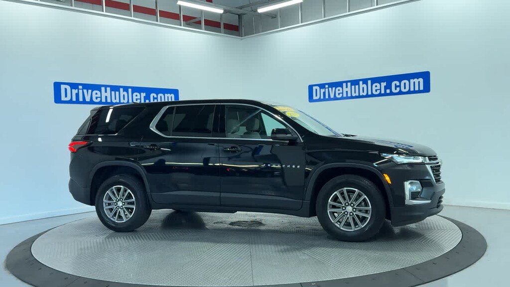 Used 2023 Chevrolet Traverse LS SUV