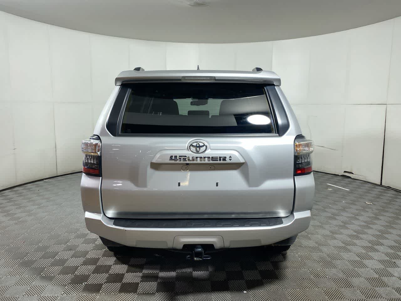 2024 Toyota 4Runner SR5 photo 2