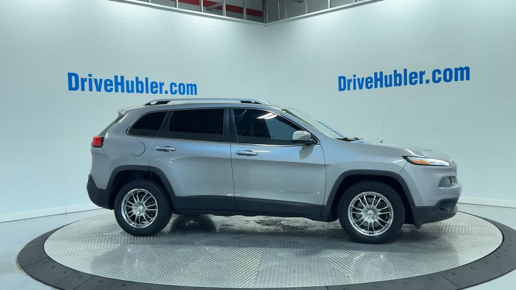 Used 2015 Jeep Cherokee Latitude SUV