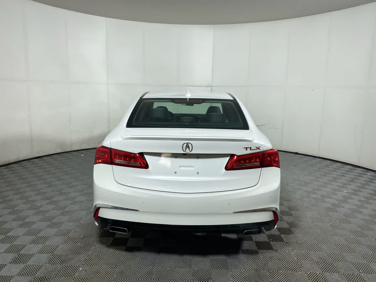 2018 Acura TLX Advance photo 3