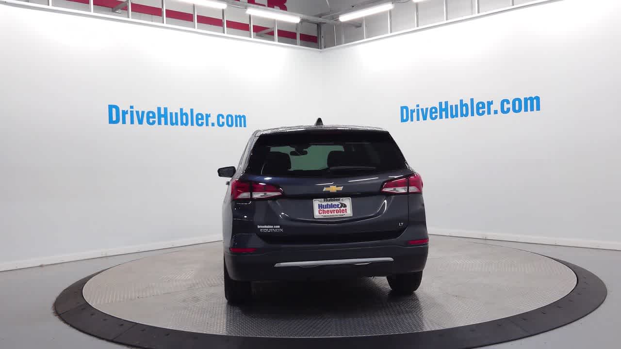 2022 Chevrolet Equinox LT photo 2
