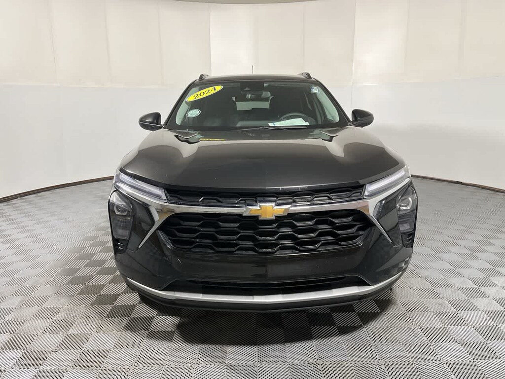 Used 2024 Chevrolet Trax LT SUV