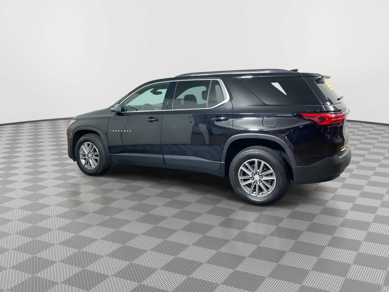 2022 Chevrolet Traverse Cloth photo 3