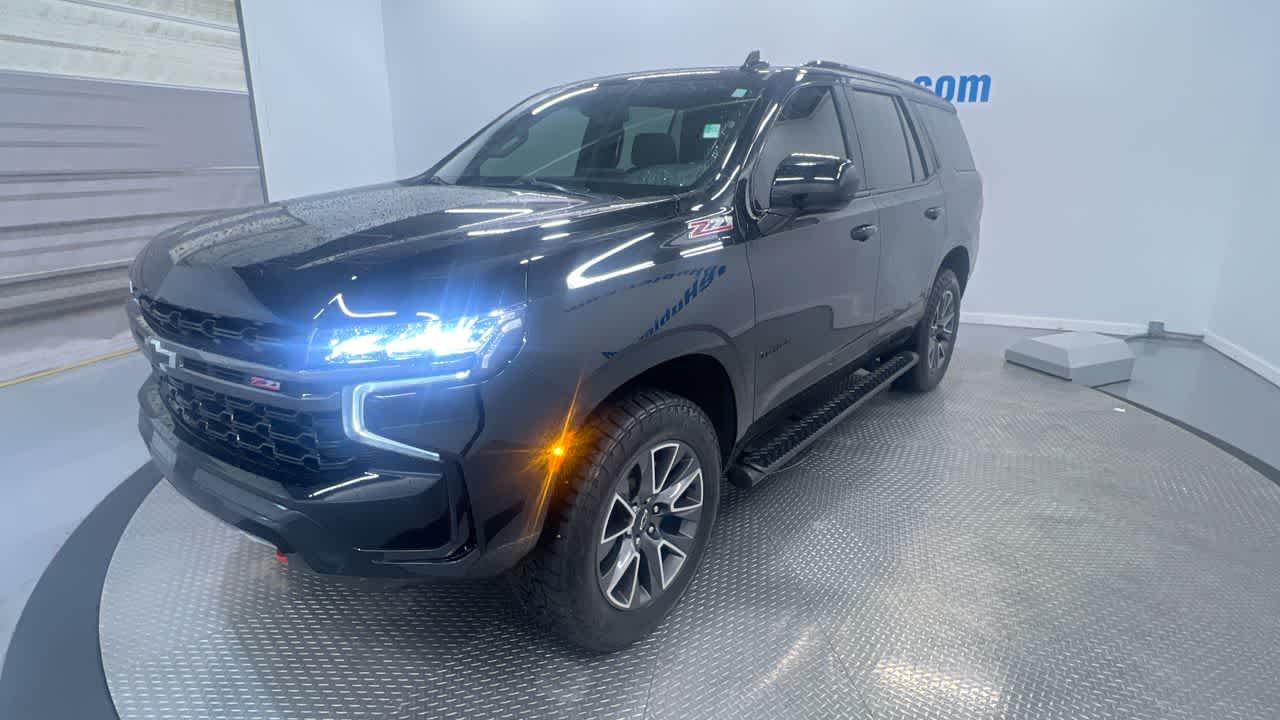 2021 Chevrolet Tahoe Z71 photo 2