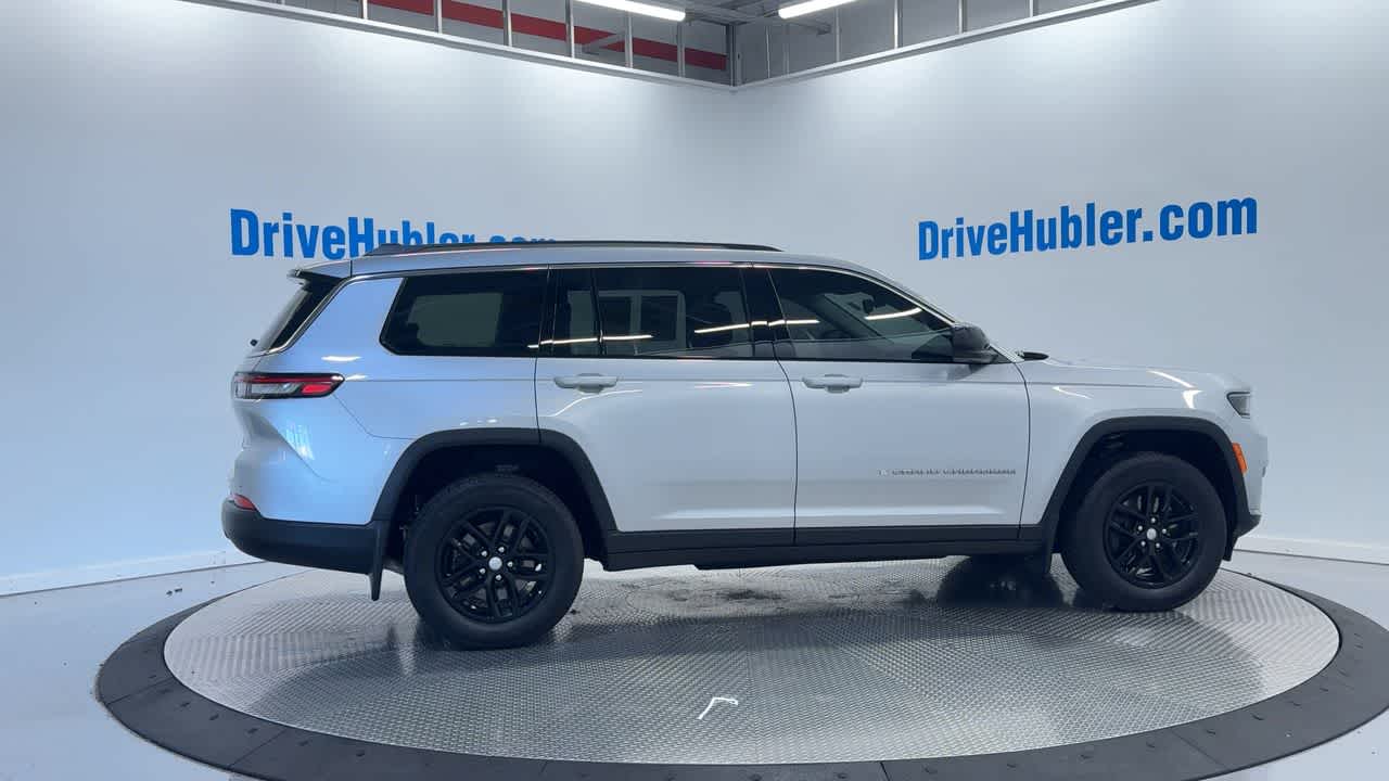 2024 Jeep Grand Cherokee Laredo photo 4