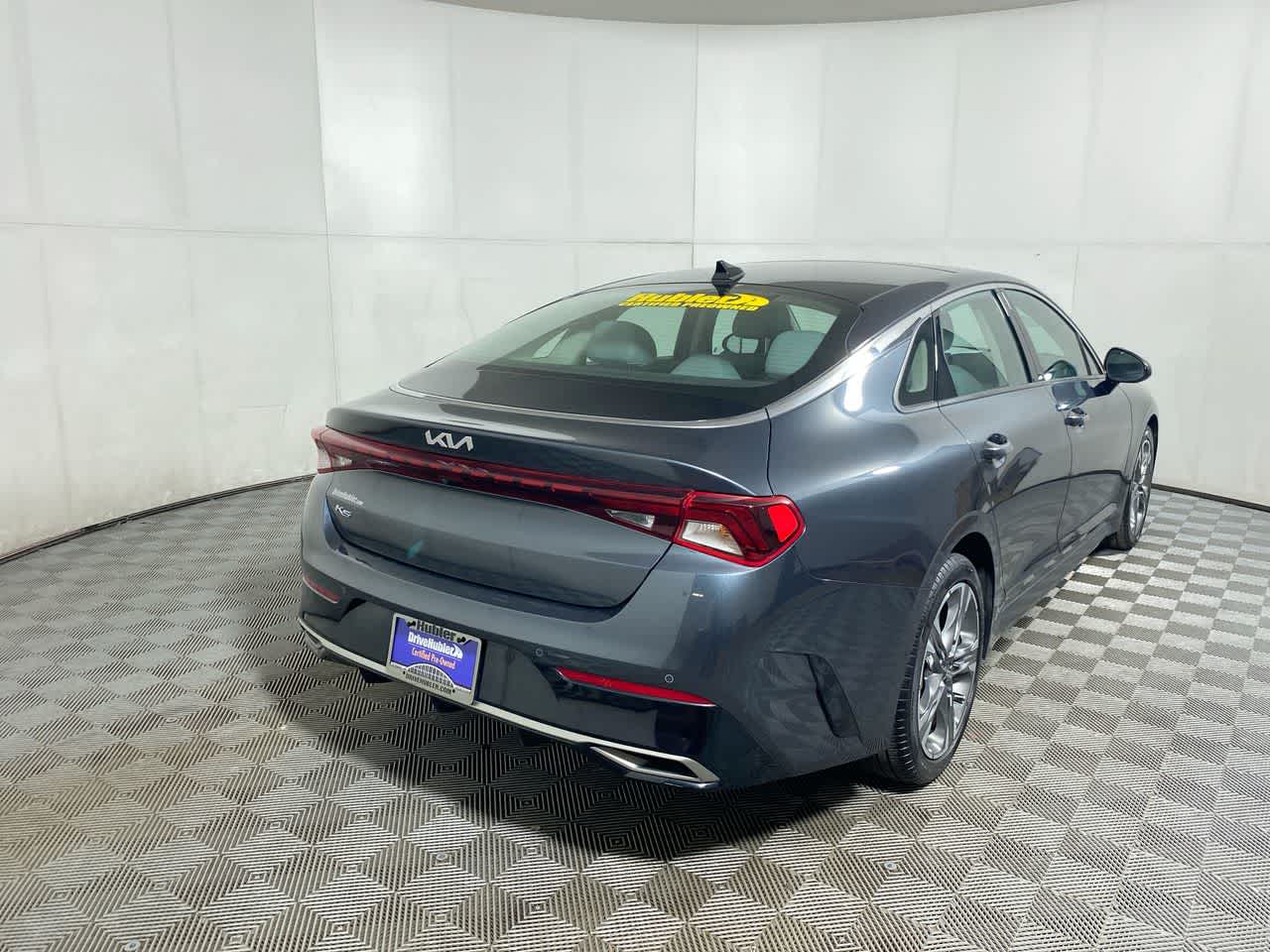 2022 Kia K5 EX photo 2