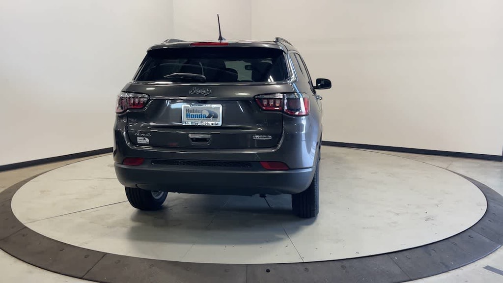 Used 2021 Jeep Compass Latitude SUV