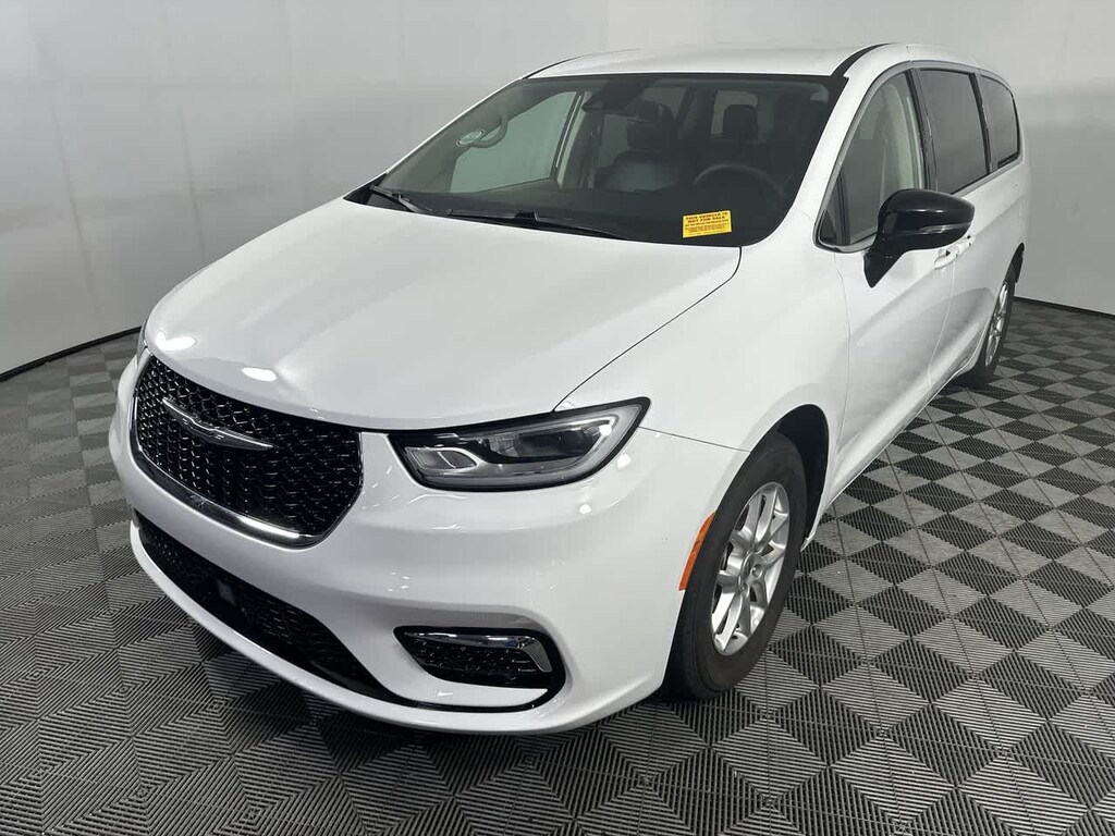 Used 2024 Chrysler Pacifica Touring L Van Passenger Van
