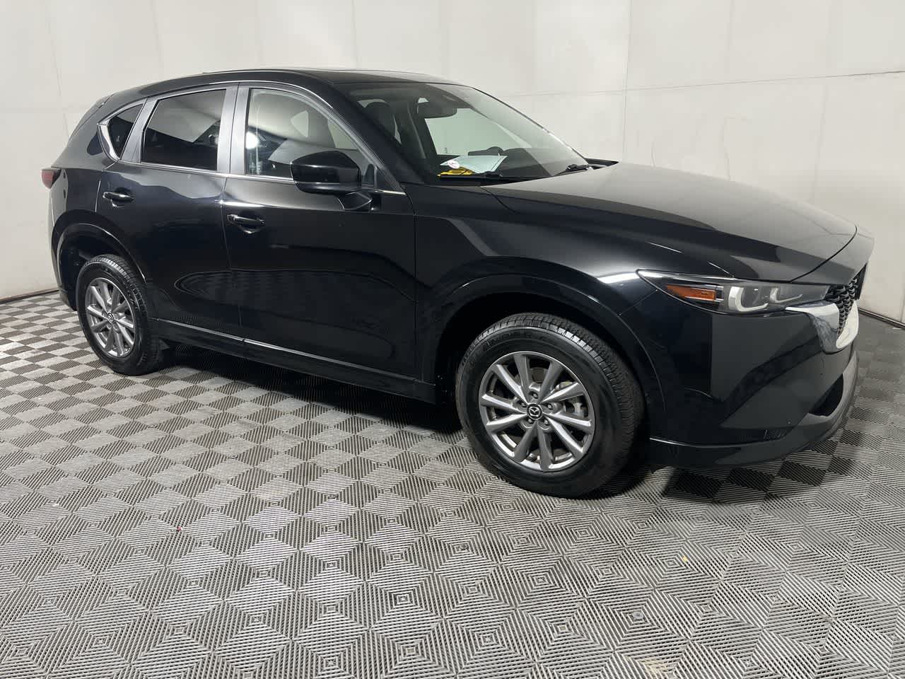 2025 Mazda CX-5 2.5 S Preferred photo 2