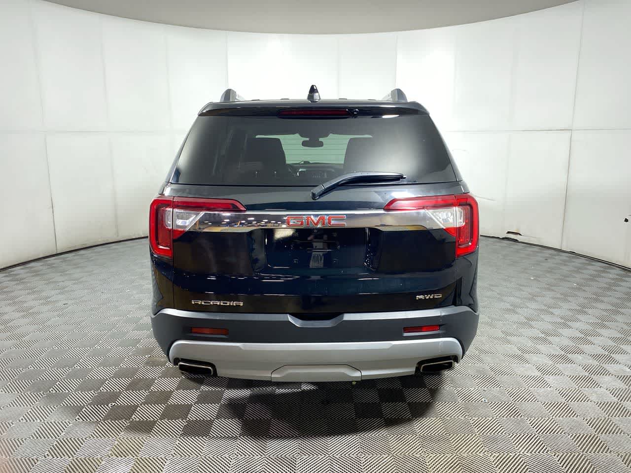 2023 Gmc Acadia SLT photo 2