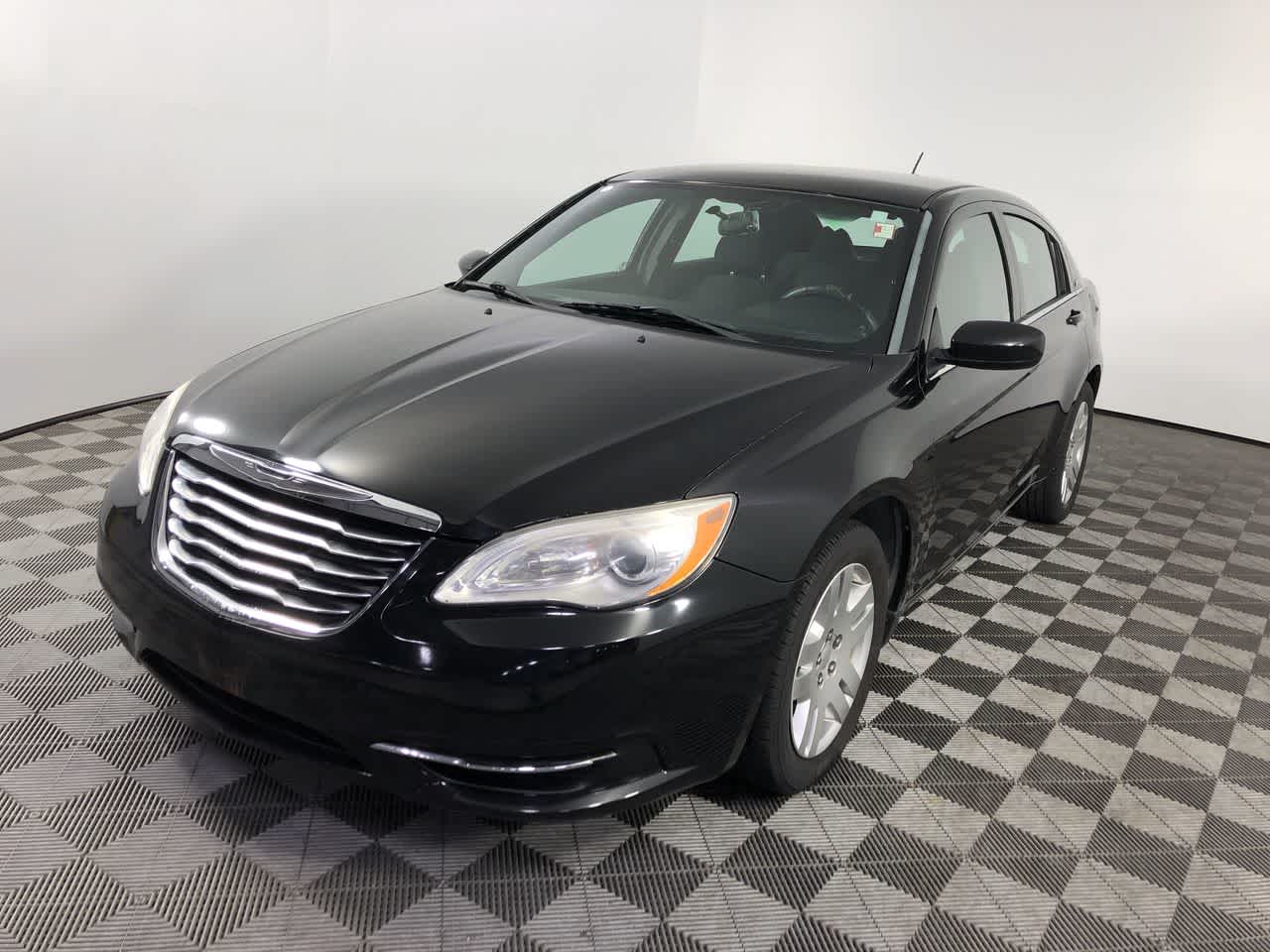 2012 Chrysler 200 LX photo 3