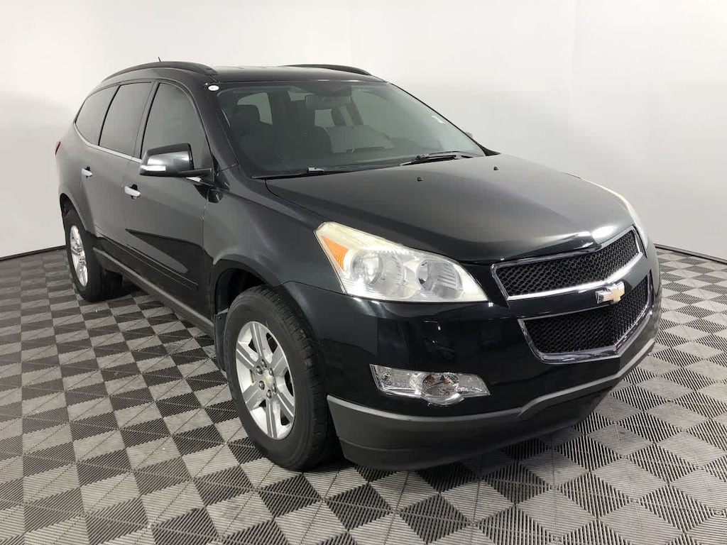Used 2011 Chevrolet Traverse LT w/1LT SUV