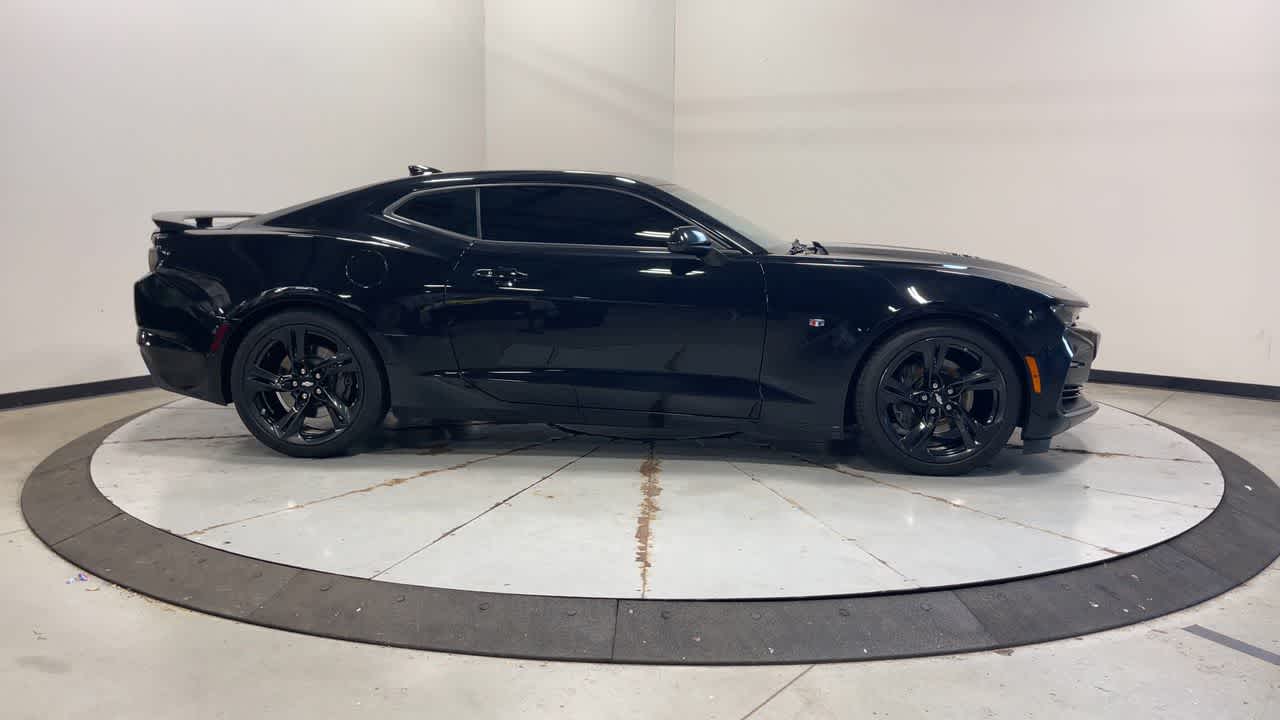 2019 Chevrolet Camaro 2SS photo 3