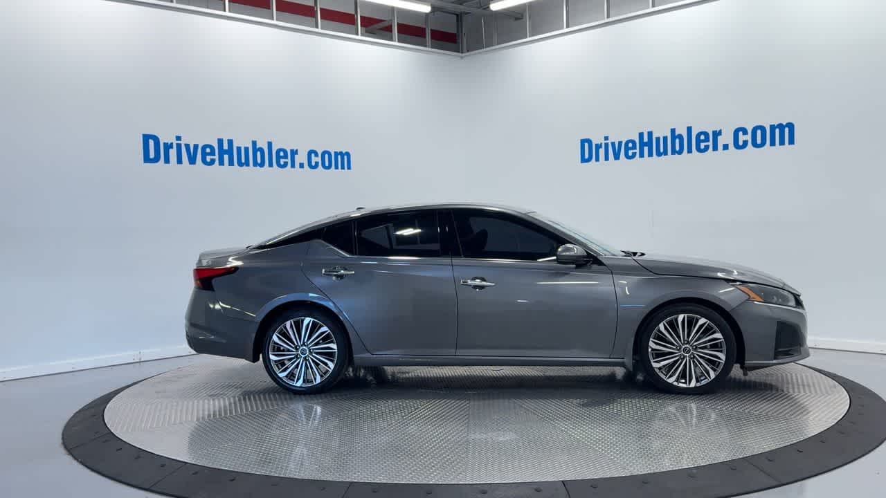 2024 Nissan Altima 2.5 SL photo 4