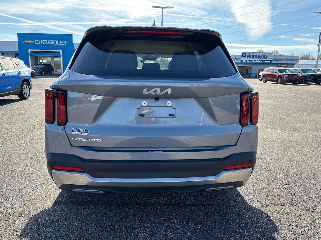 Used 2025 Kia Sorento S SUV