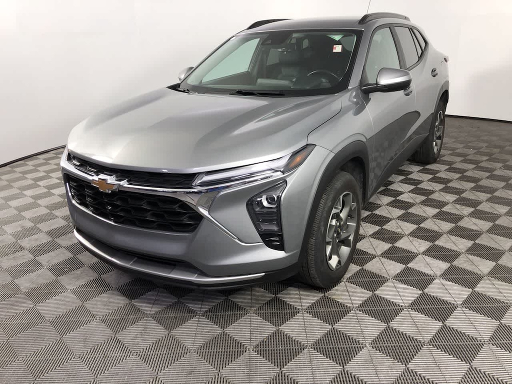 Used 2024 Chevrolet Trax LT SUV