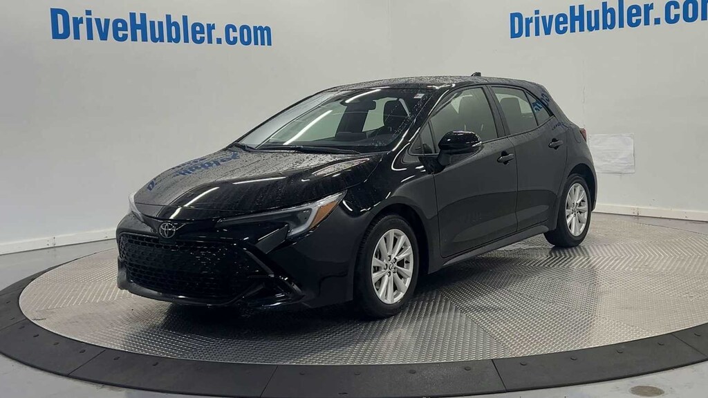Used 2025 Toyota Corolla SE Hatchback