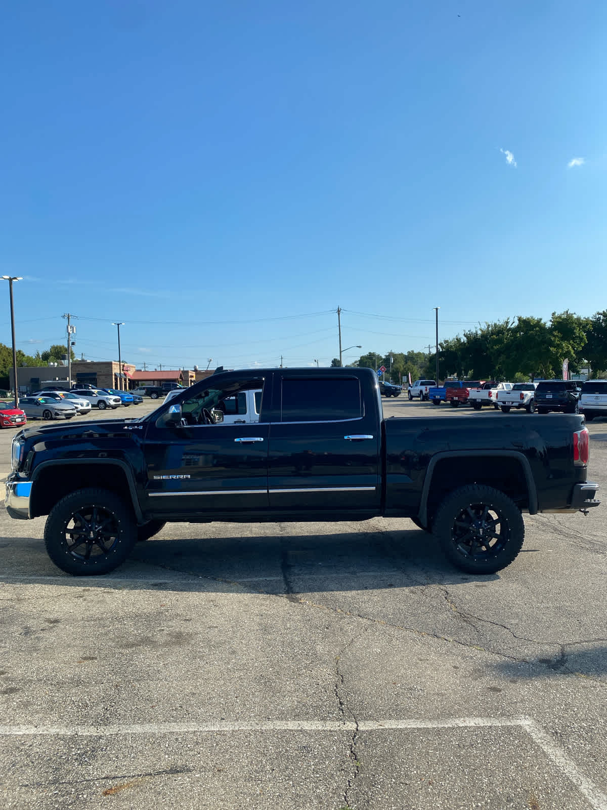 2018 Gmc Sierra 1500 SLT photo 2