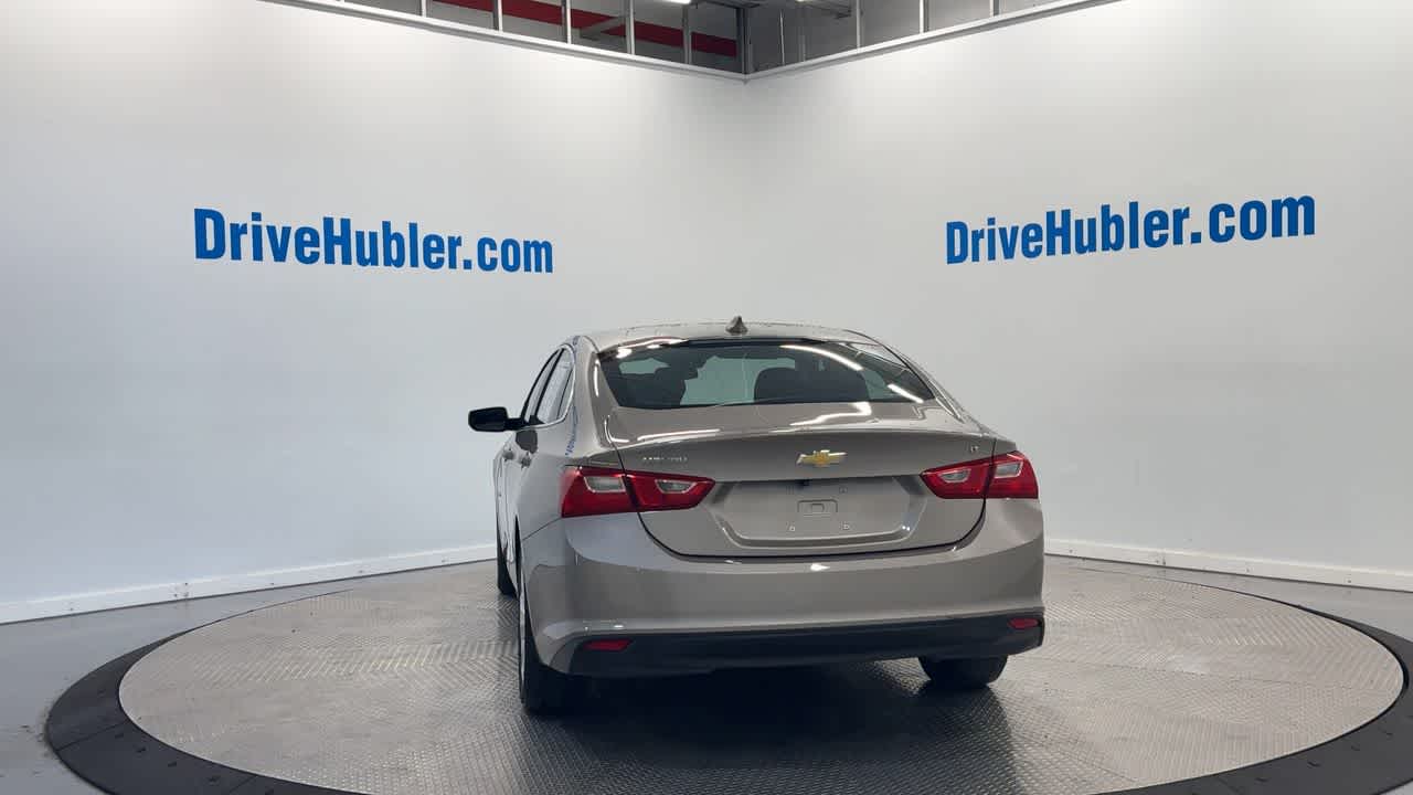 2023 Chevrolet Malibu 1LT photo 2