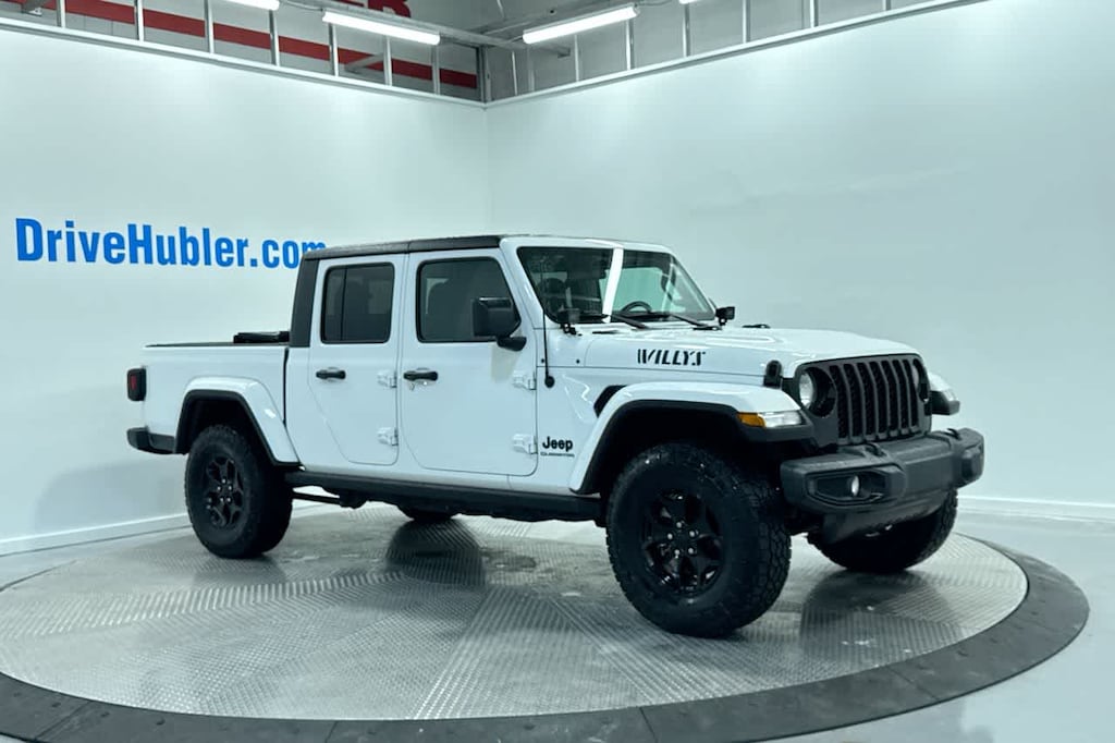 Used 2021 Jeep Gladiator Willys 4x4 Truck Crew Cab