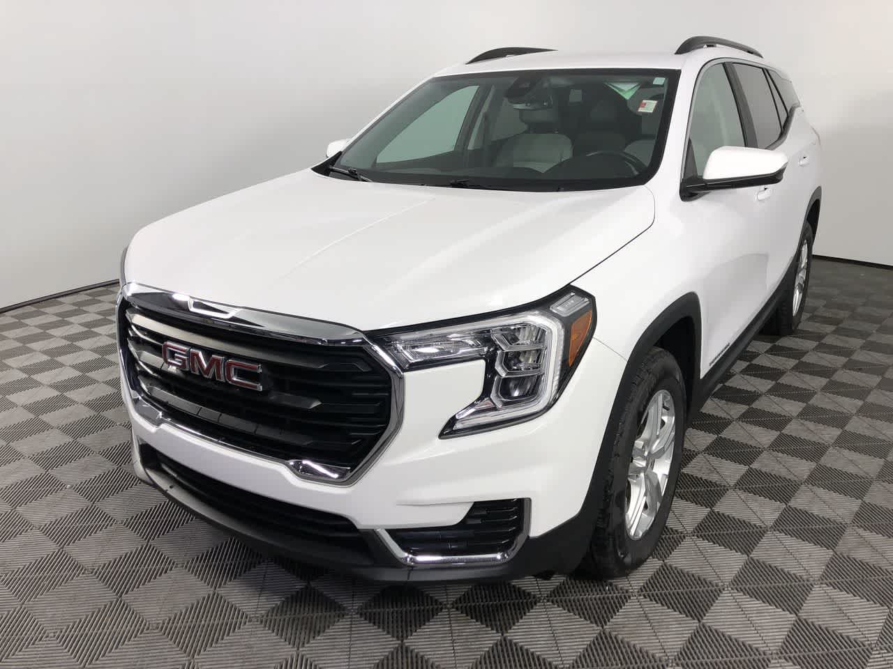 2023 Gmc Terrain SLE photo 3
