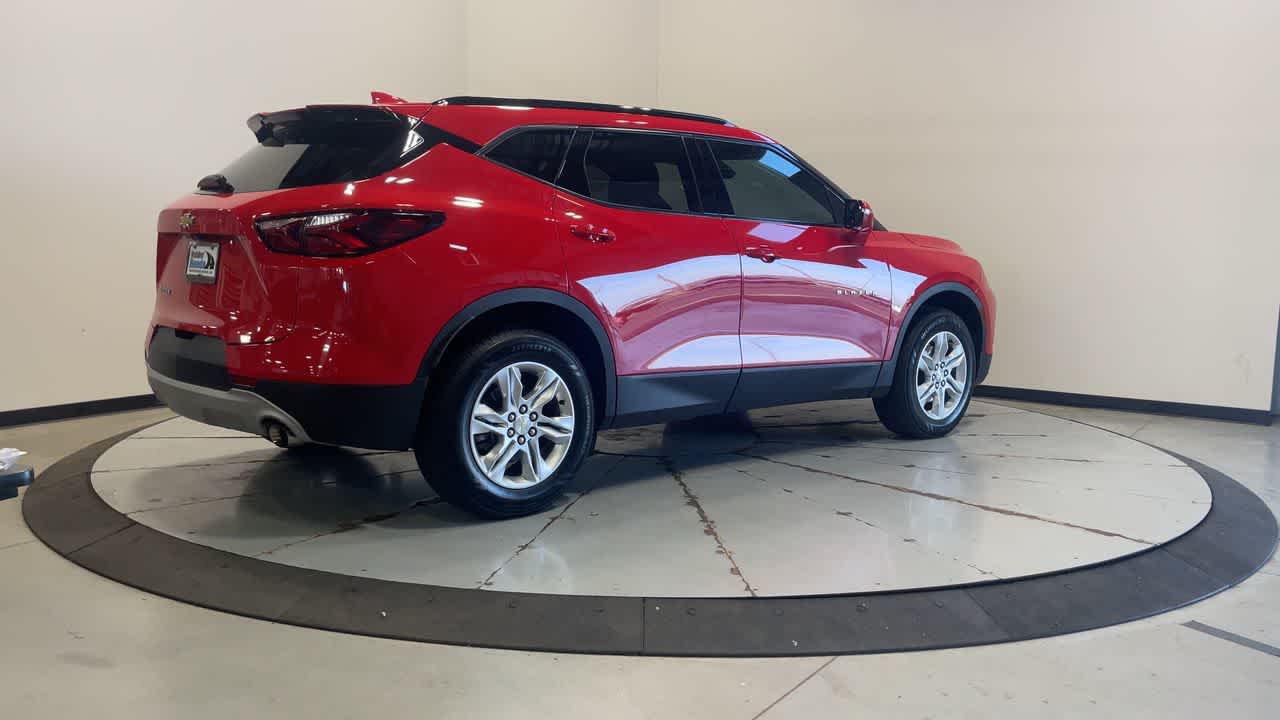 2022 Chevrolet Blazer 2LT photo 2