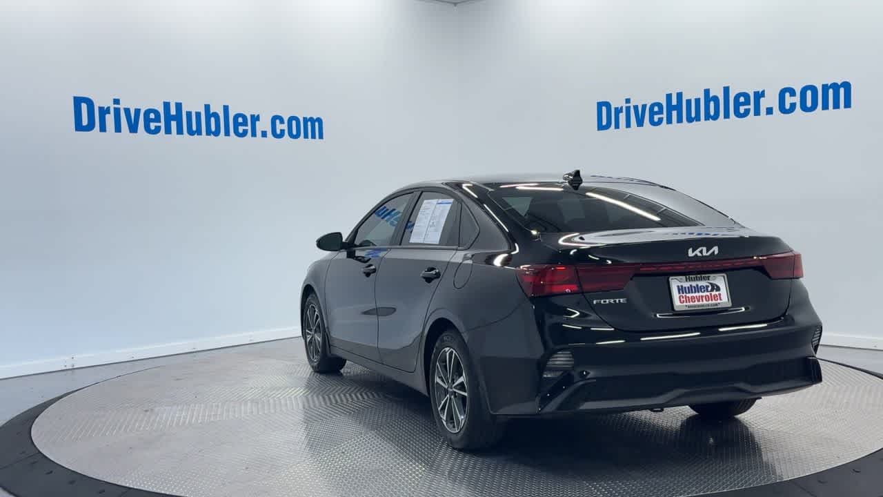 2024 Kia Forte LXS photo 2