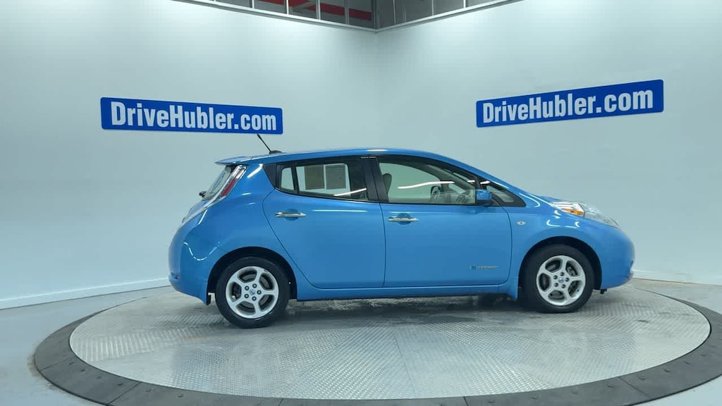 Used 2012 Nissan Leaf SV Hatchback