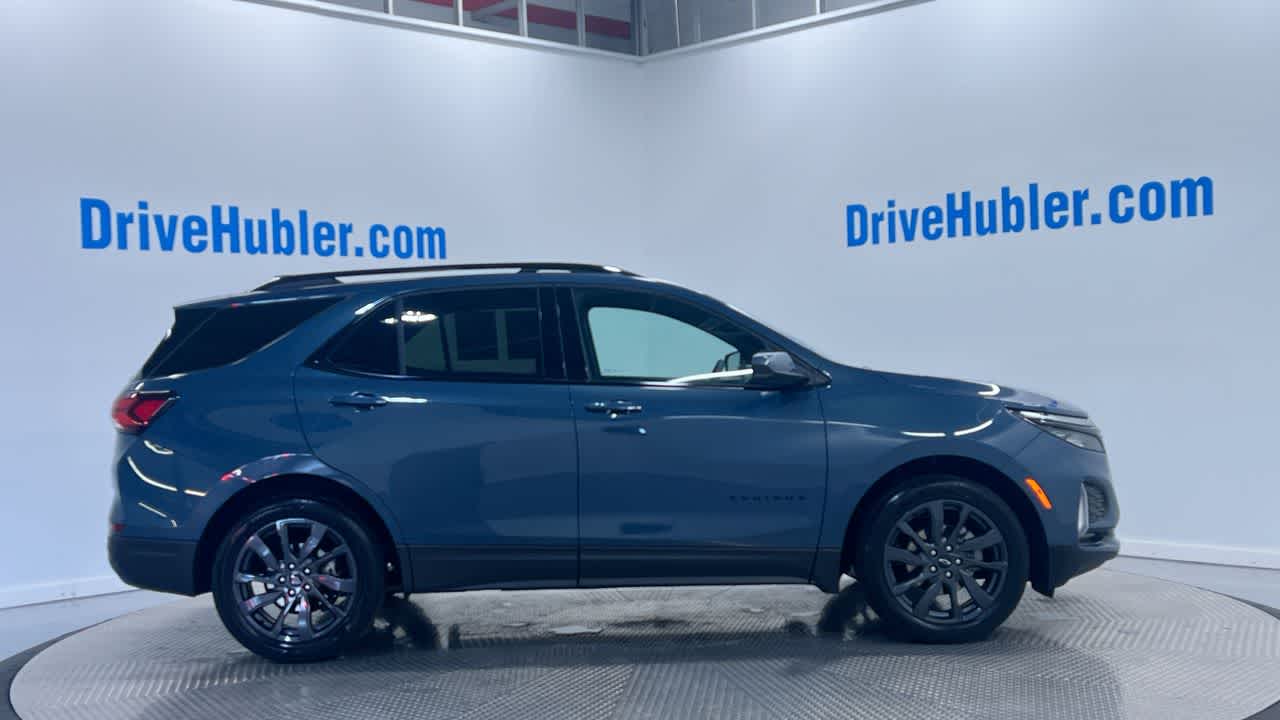 2024 Chevrolet Equinox RS photo 2
