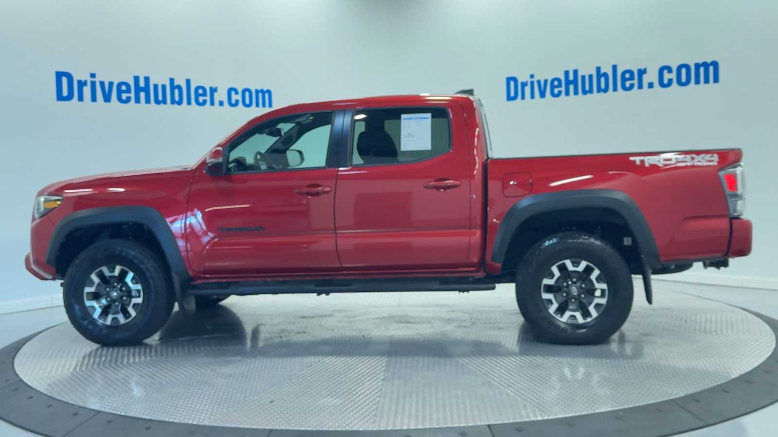 2023 Toyota Tacoma TRD Double Cab V6 photo 3