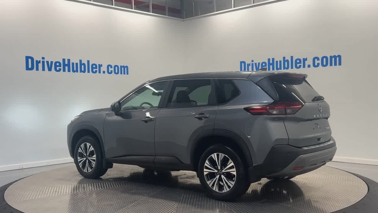 2023 Nissan Rogue SV photo 3