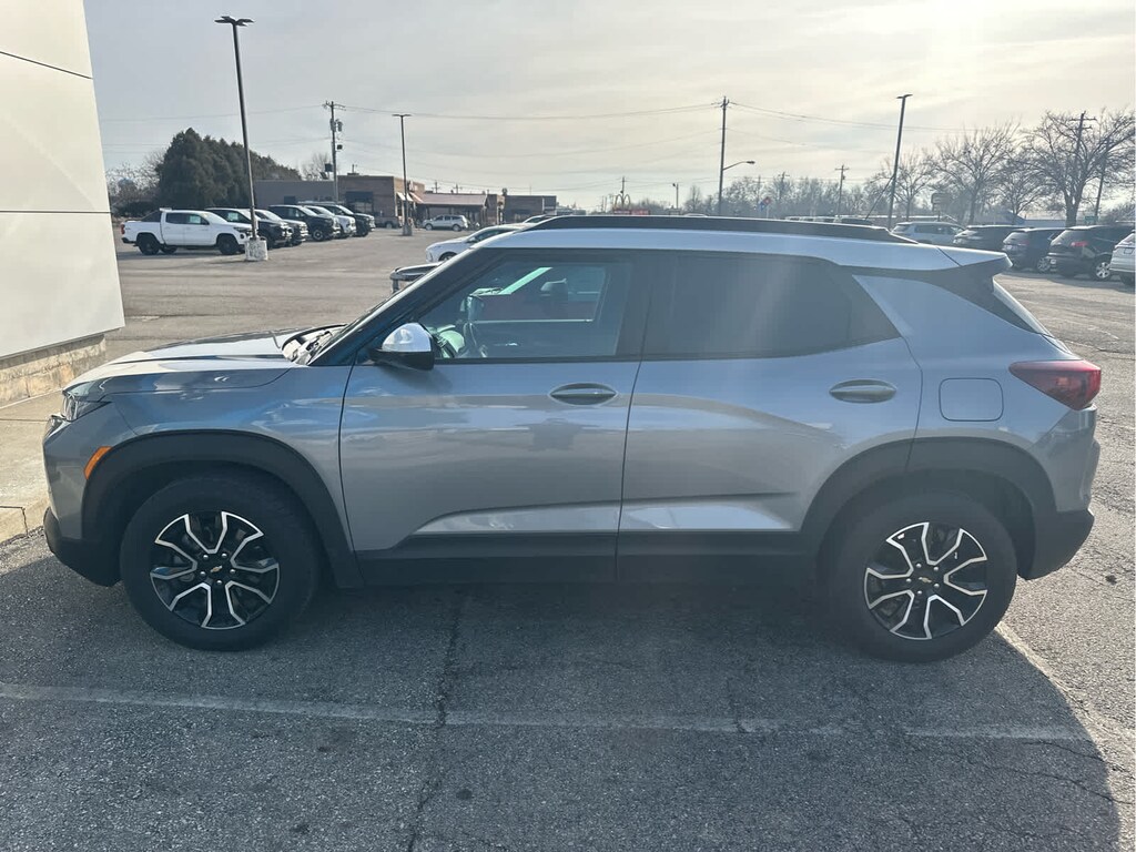 Used 2023 Chevrolet Trailblazer Activ SUV