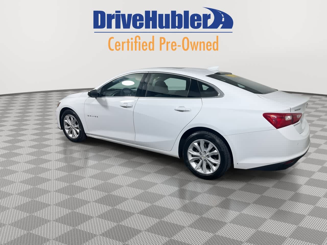 2024 Chevrolet Malibu 1LT photo 3