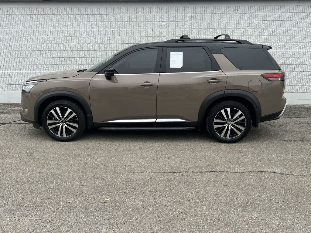 Used 2023 Nissan Pathfinder Platinum SUV