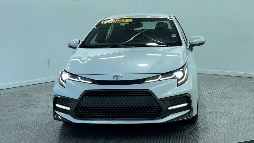 Used 2022 Toyota Corolla SE Sedan