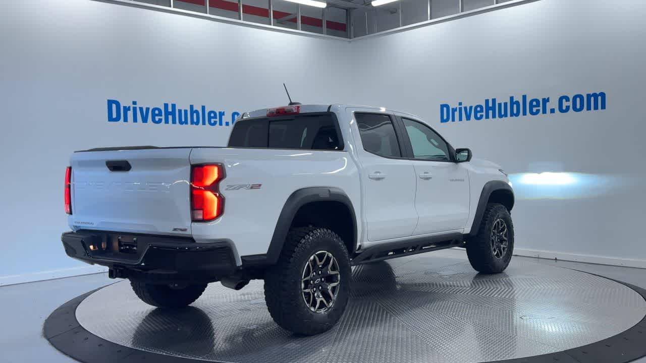 2024 Chevrolet Colorado ZR2 photo 2