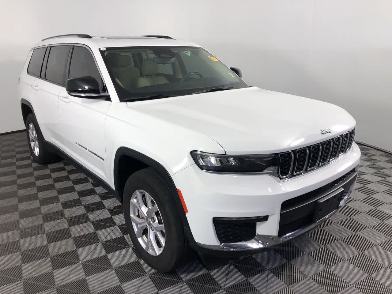 2021 Jeep Grand Cherokee Limited photo 2