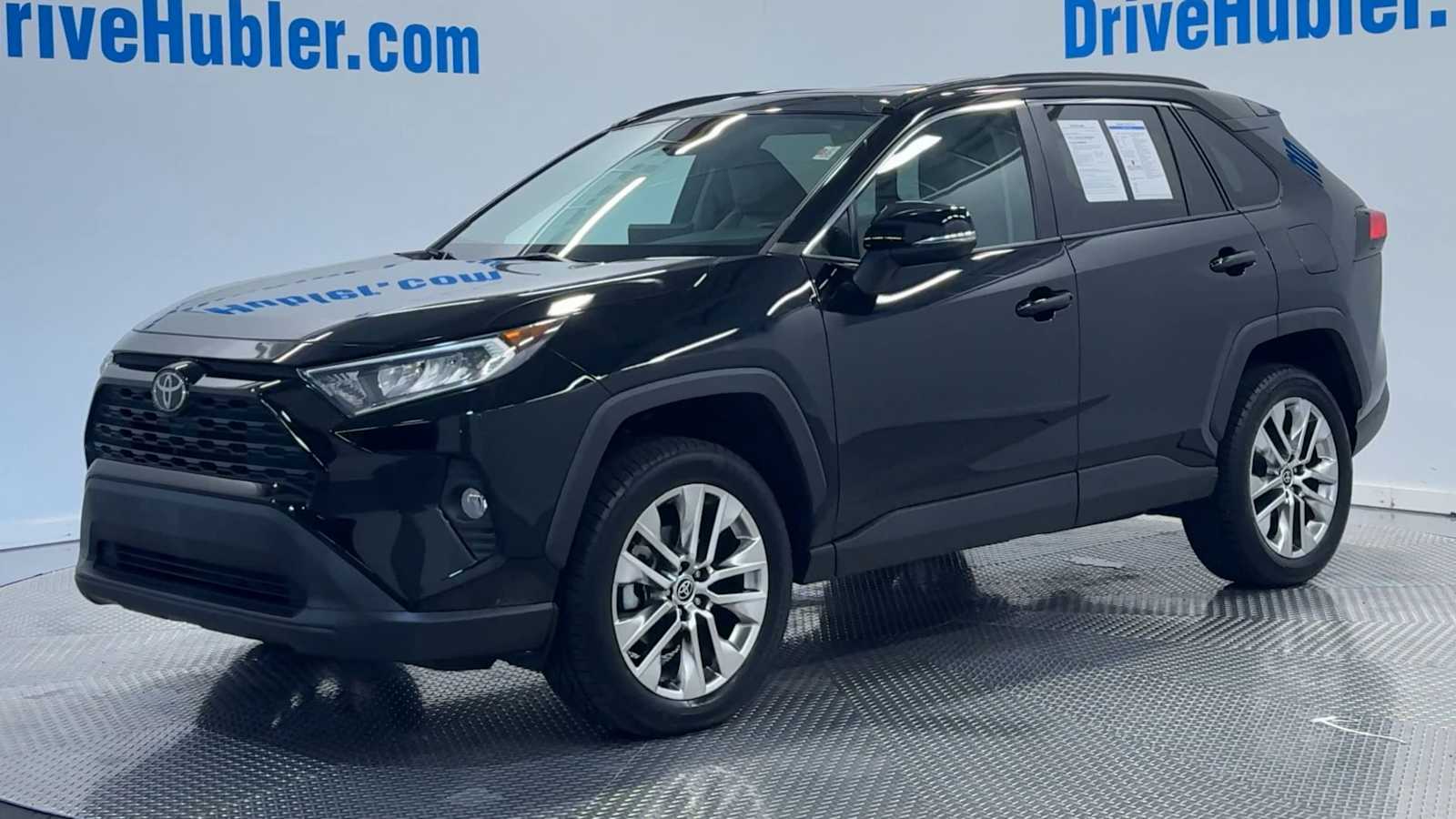 2021 Toyota RAV4 XLE Premium photo 4