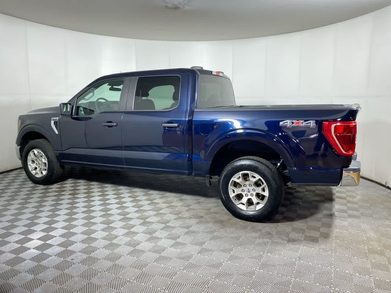 2023 Ford F-150 XLT photo 4